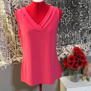 Tahari Arthur Levine Top